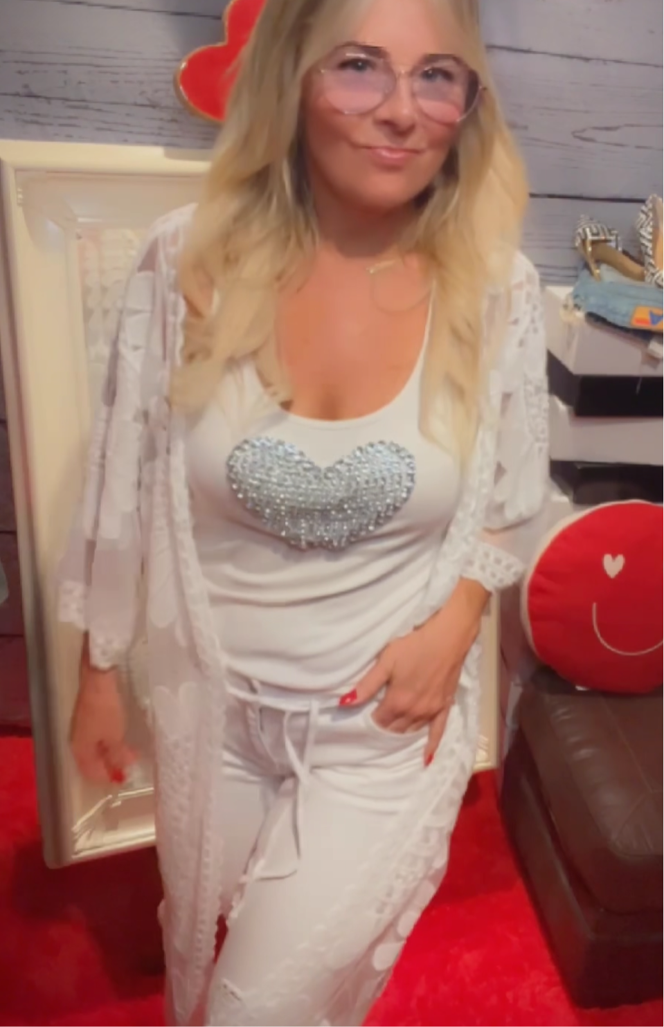 ⭐️Boston Proper white jeans