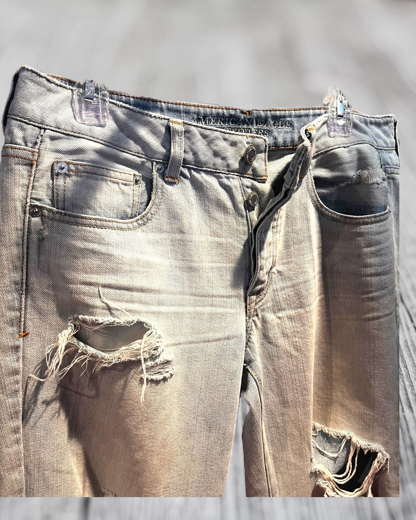 America Outfitters distressed jeans