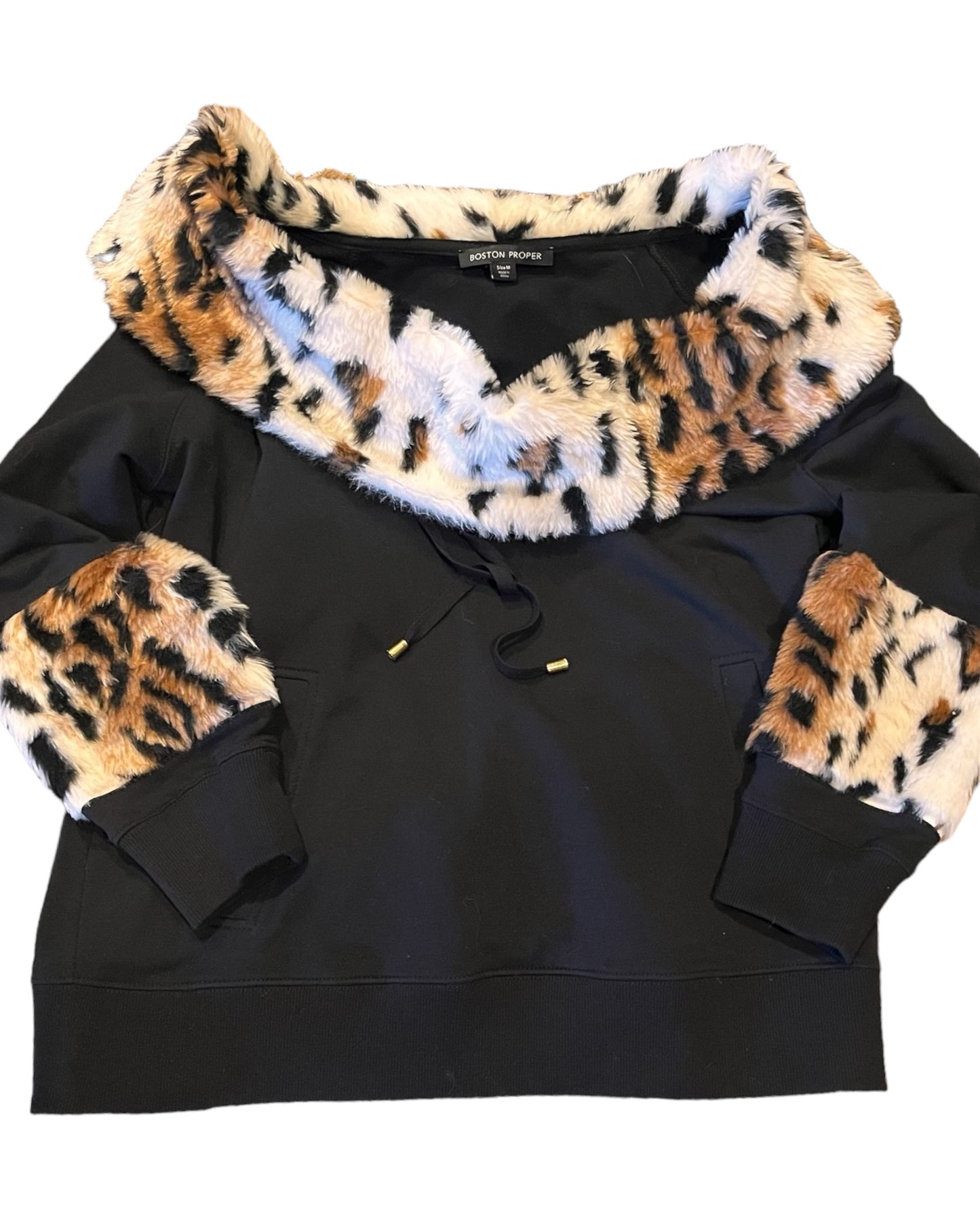 Boston Proper ⭐️ leopard f/fur accents sweater